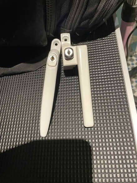 Photo of free 2 x window handles (Chessington KT9) #1