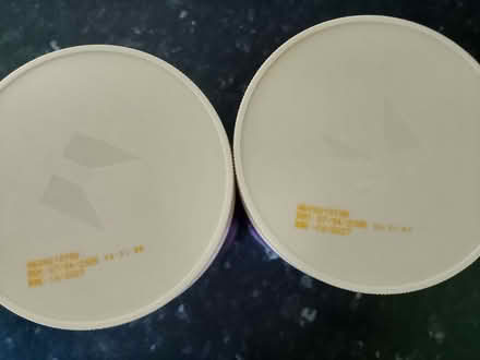 Photo of free x2 tubs of whey protein (Emsworth PO10) #2