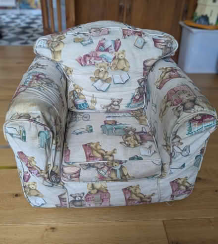Photo of free Child's armchair (Clock House area, BR3) #3