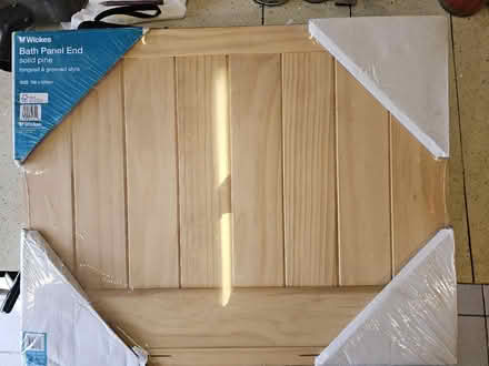 Photo of free Bath End Panel (Turnhurst ST6) #1