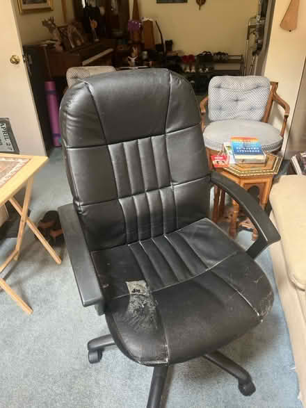 Photo of free desk chair (Natick) #1