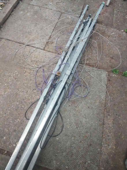 Photo of free Old washing line (medway ME5) #2