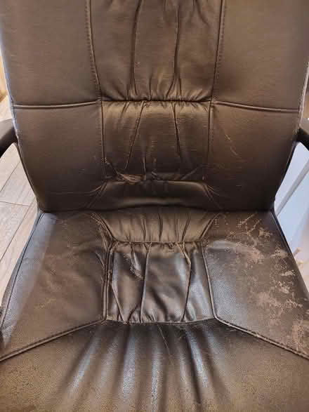 Photo of free Desk chair (Shettleston G32) #2