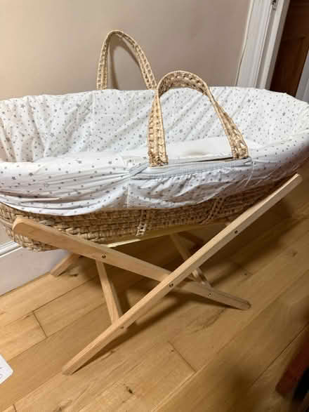 Photo of free Claire de Lune Moses basket (Willesden NW2) #1