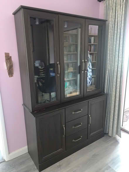 Photo of free Dresser (Sl4 3sg) #1