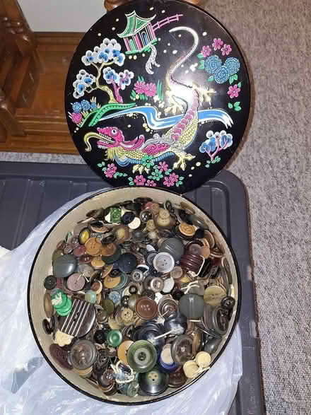 Photo of free Auntie's button tin (Chelmsford, CM1) #1