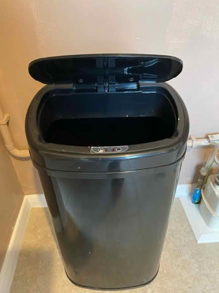 Photo of free Kitchen Bin (Batheaston) #1