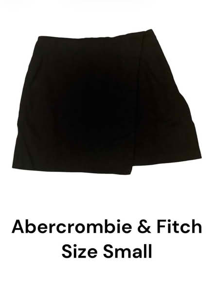 Photo of free Abercrombie & Fitch Woman’s Skirt (Brooklyn Storage) #1