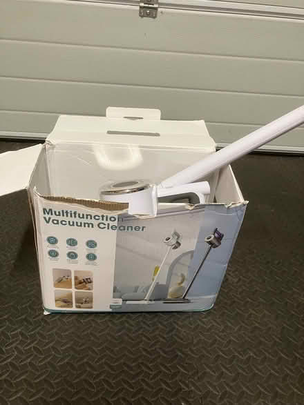 Photo of free Vacuum cleaner (Hoddesdon EN11) #2