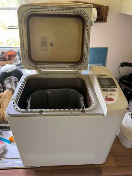 Photo of free Panasonic Breadmaking Machine (Little Bookham KT23) #4