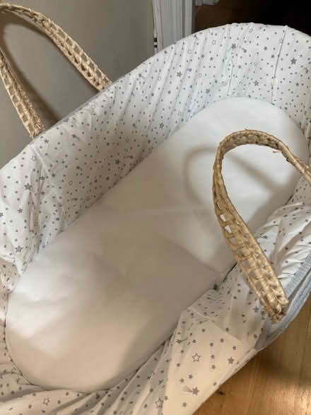 Photo of free Claire de Lune Moses basket (Willesden NW2) #2