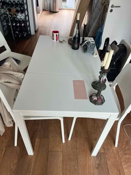 Photo of free White extendable dining table (Notting hill W11) #1