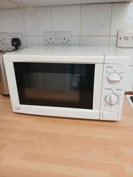 Photo of free Microwave (gosport PO12) #1