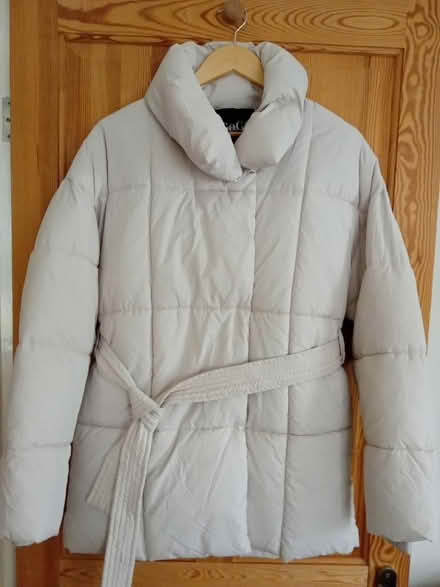 Photo of free Womens padded short jacket M (Barnet EN5) #1