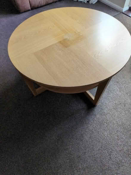 Photo of free Round table 90cm across top (South Beddington SM6) #1
