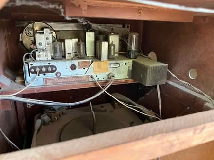 Photo of free Philco Radio Phonograph 1947-50 (229 Southern Heights San Rafae) #1