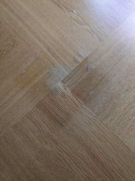 Photo of free Round table 90cm across top (South Beddington SM6) #3