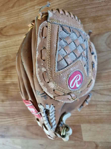 Photo of free Baseball catchers glove (Cainscross GL5) #3