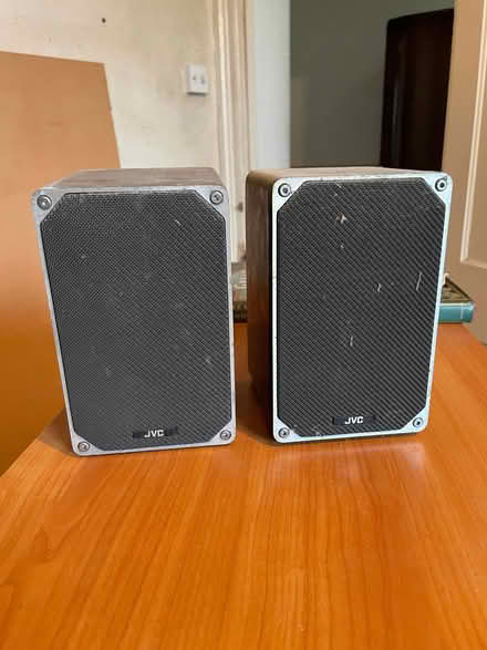 Photo of free Speakers (Harringay N4) #1