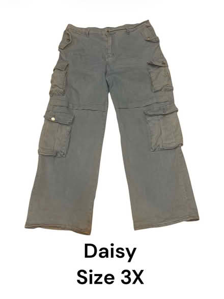 Photo of free Daisy Woman’s Pants (Brooklyn Storage) #1
