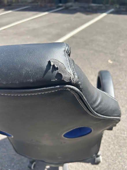 Photo of free Gaming Chair (Ottershaw KT16) #3