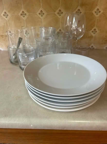 Photo of free Plates and glasses (Dalkey) #1