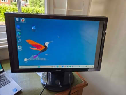 Photo of free Led computer/ gaming monitor (Sunningdale SL5) #1