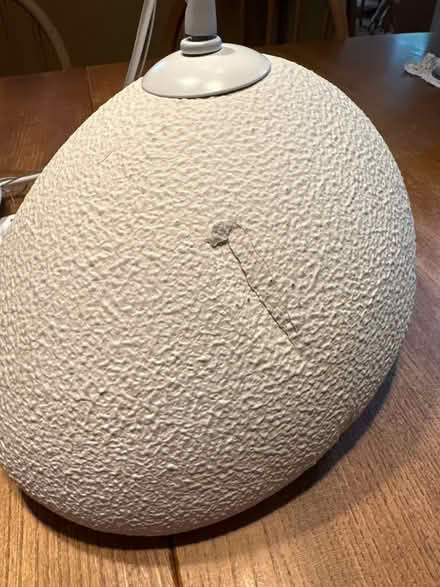 Photo of free Pendant lamp in need of repair (EH4 Craigleith) #3