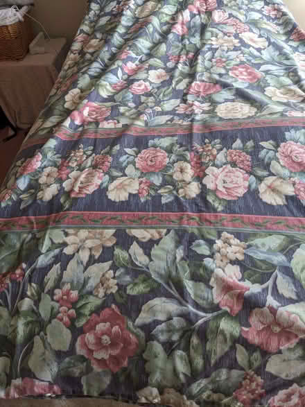 Photo of free King-sized Duvet Cover no. 2 (Caversham Park RG4) #1