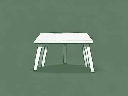 Photo of Small dinner table (West Bridgford NG2) #1