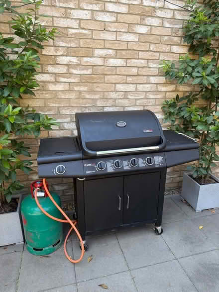 Photo of free Cosmo Grill Gas BBQ with Gas (Surbiton, KT5) #3