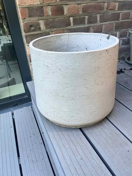 Photo of free large pot (Hampstead NW6) #1