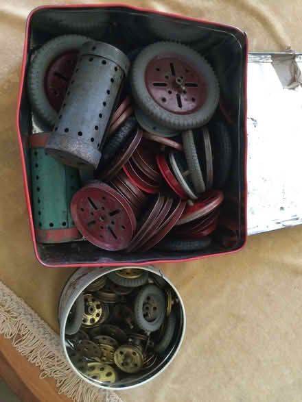 Photo of free Hornby train rail and parts (GL7) #1