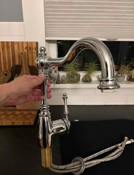 Photo of free Traditional style kitchen faucet (West Highland area) #2