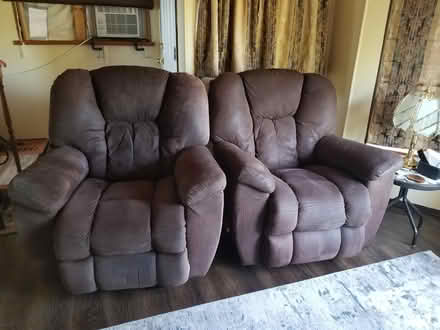 Photo of free 2 lazyboy rocker recliners (North Nanaimo) #1