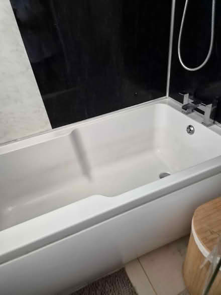 Photo of free Shower bath 1700 x 750 (Lower Hartshay DE5) #1