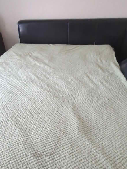 Photo of free Double storage bed (Rainham RM13 9YX) #2