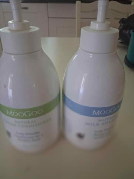Photo of free MooGoo Shamoo and Conditioner (Fords Farm RG30) #1