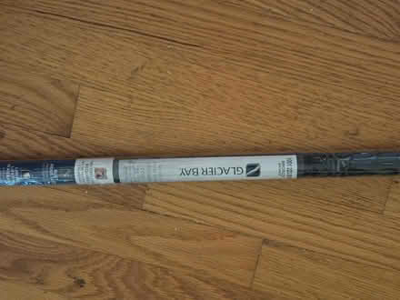 Photo of free Tension shower curtain rod (Mclean) #2