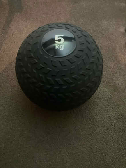 Photo of free 5kg Weight Ball / Medicine Ball (Edenbridge North) #1
