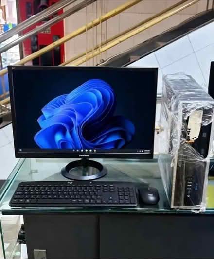 Photo of monitor and keyboard for school (Beeston Hill LS11) #1