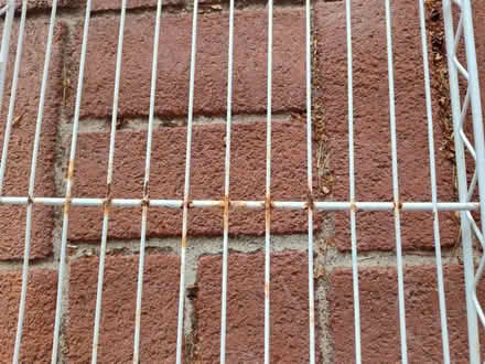 Photo of free 3-level metal storage rack (Sau) #3