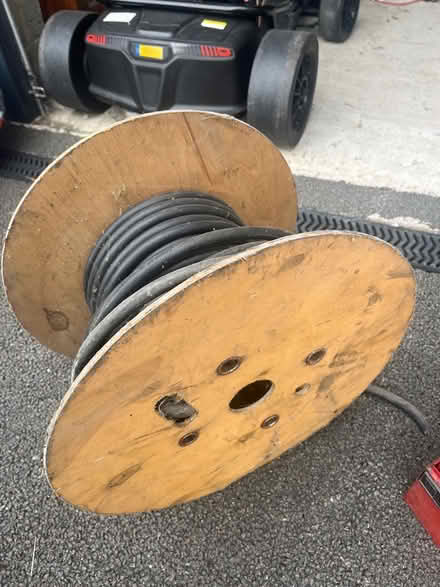 Photo of free electrical wire (Mold CH7) #1
