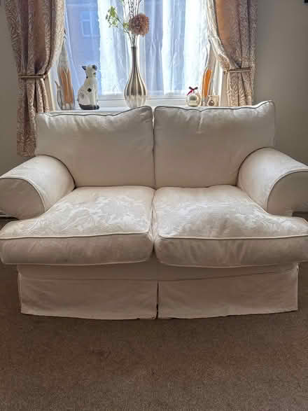 Photo of free Sofa. Good condition (Wokingham/Hurst) #1