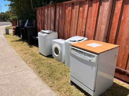 Photo of free ALL FREE AND WORKING! Curb alert (Santa Clara) #1