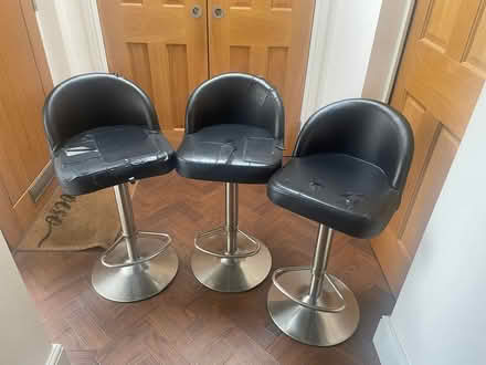 Photo of free 3 height-adjustable bar stools. (Creigiau CF15) #1
