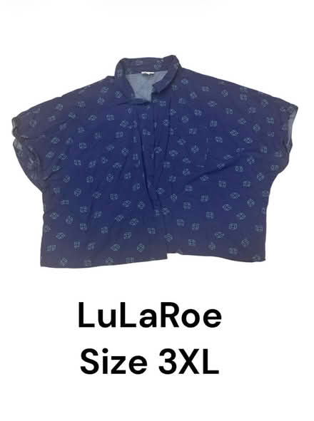 Photo of free LuLaRoe Woman’s Top (Brooklyn Storage) #1
