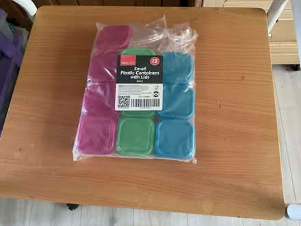Photo of free Small pots (Prestwood HP16) #1