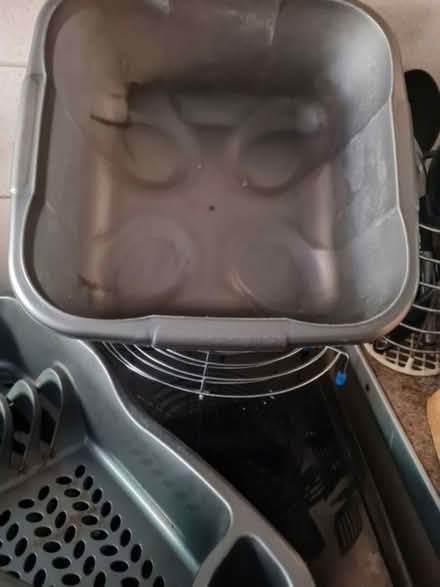 Photo of free Kitchen bowl, drainer etc (NG15) #2