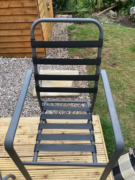 Photo of free Garden futniture (Tring near Robin Hood pub) #1